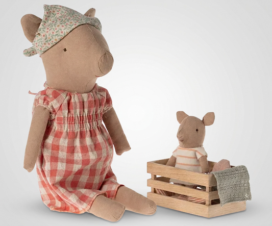 Soft Pig Doll - Dress Outfit